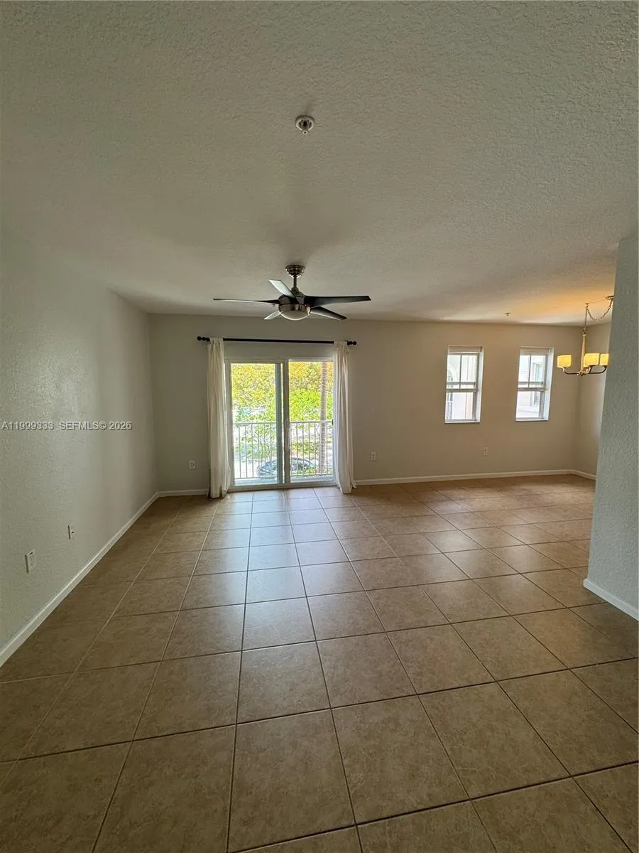 11601 NW 89th St # 209, Doral FL 33178