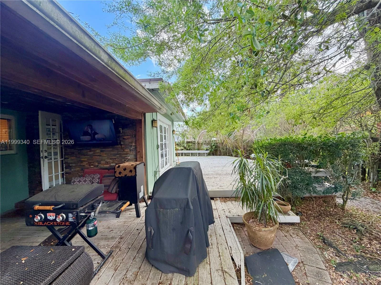 1581 SW 27th Ter, Fort Lauderdale FL 33312