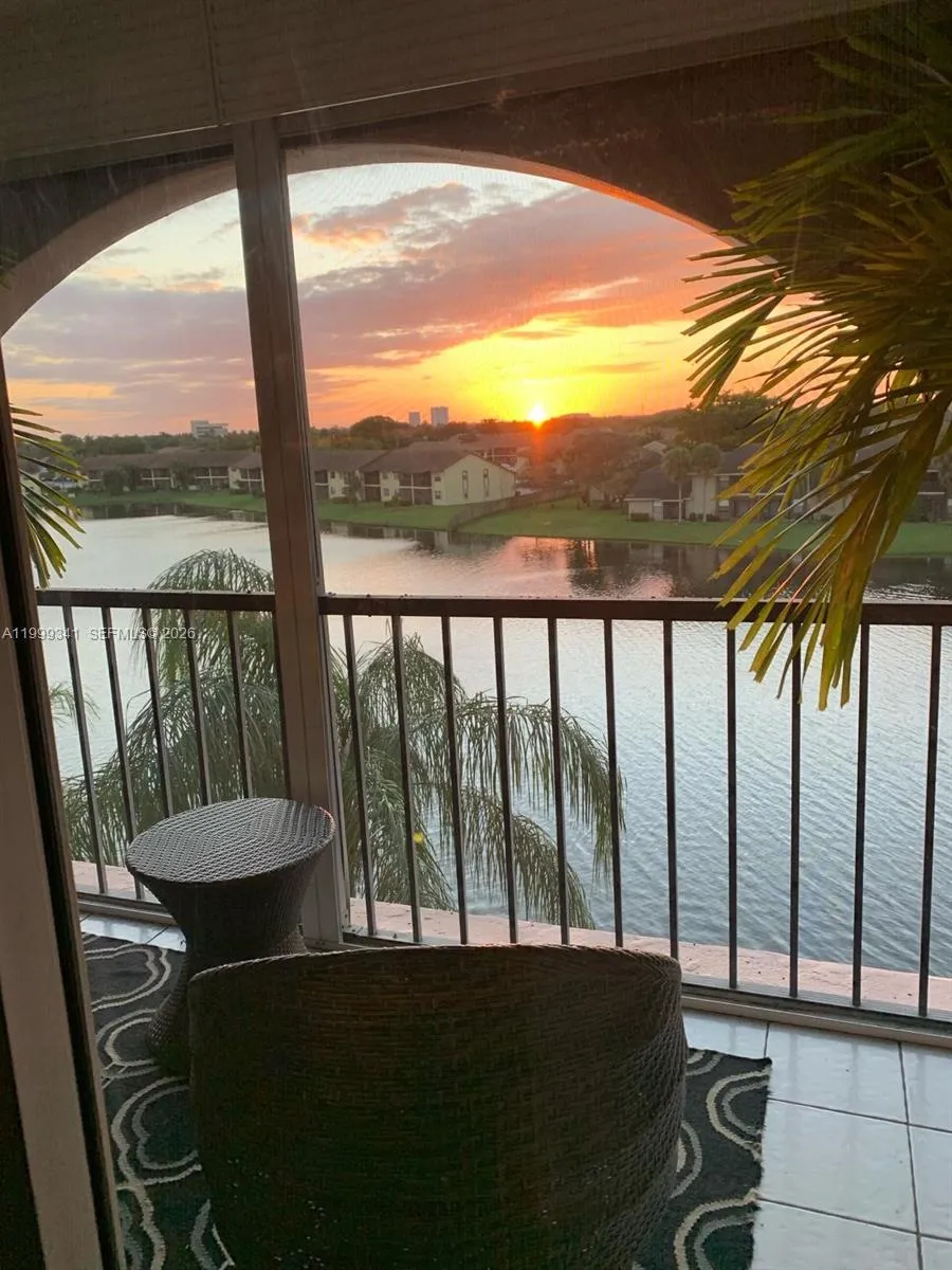 4025 N Nob Hill Rd # 508, Sunrise FL 33351