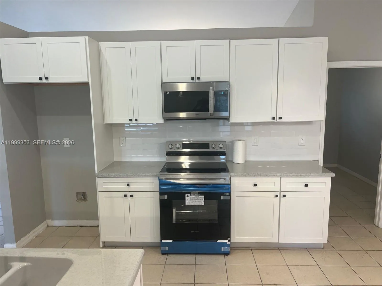 4015 6th St SW, Lehigh Acres FL 33976