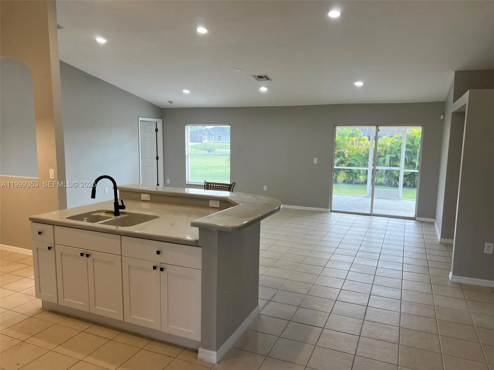 4015 6th St SW, Lehigh Acres FL 33976