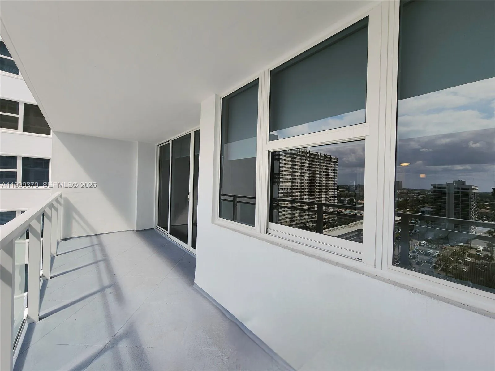 2030 S Ocean Dr # 1402, Hallandale Beach FL 33009