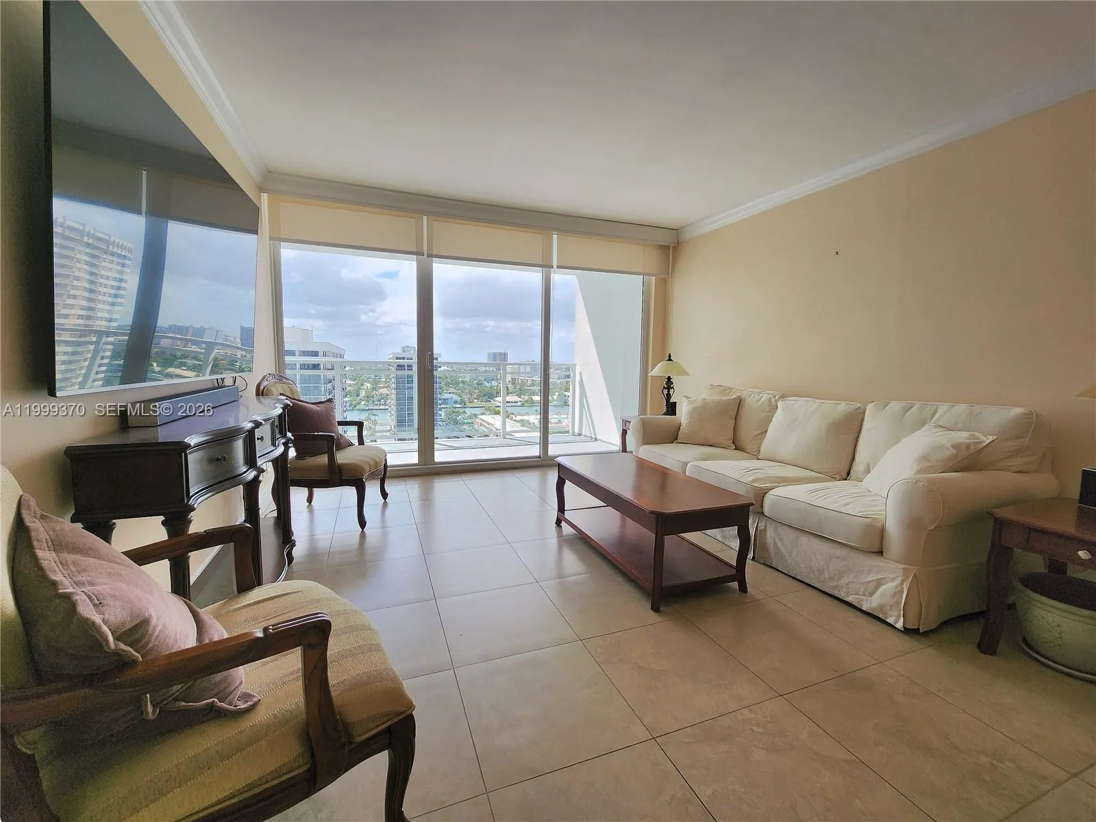 2030 S Ocean Dr # 1402, Hallandale Beach FL 33009