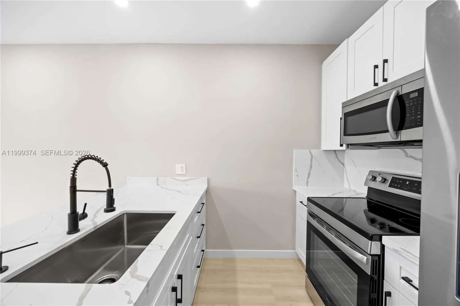 630 NE 166th St # 3, Miami FL 33162