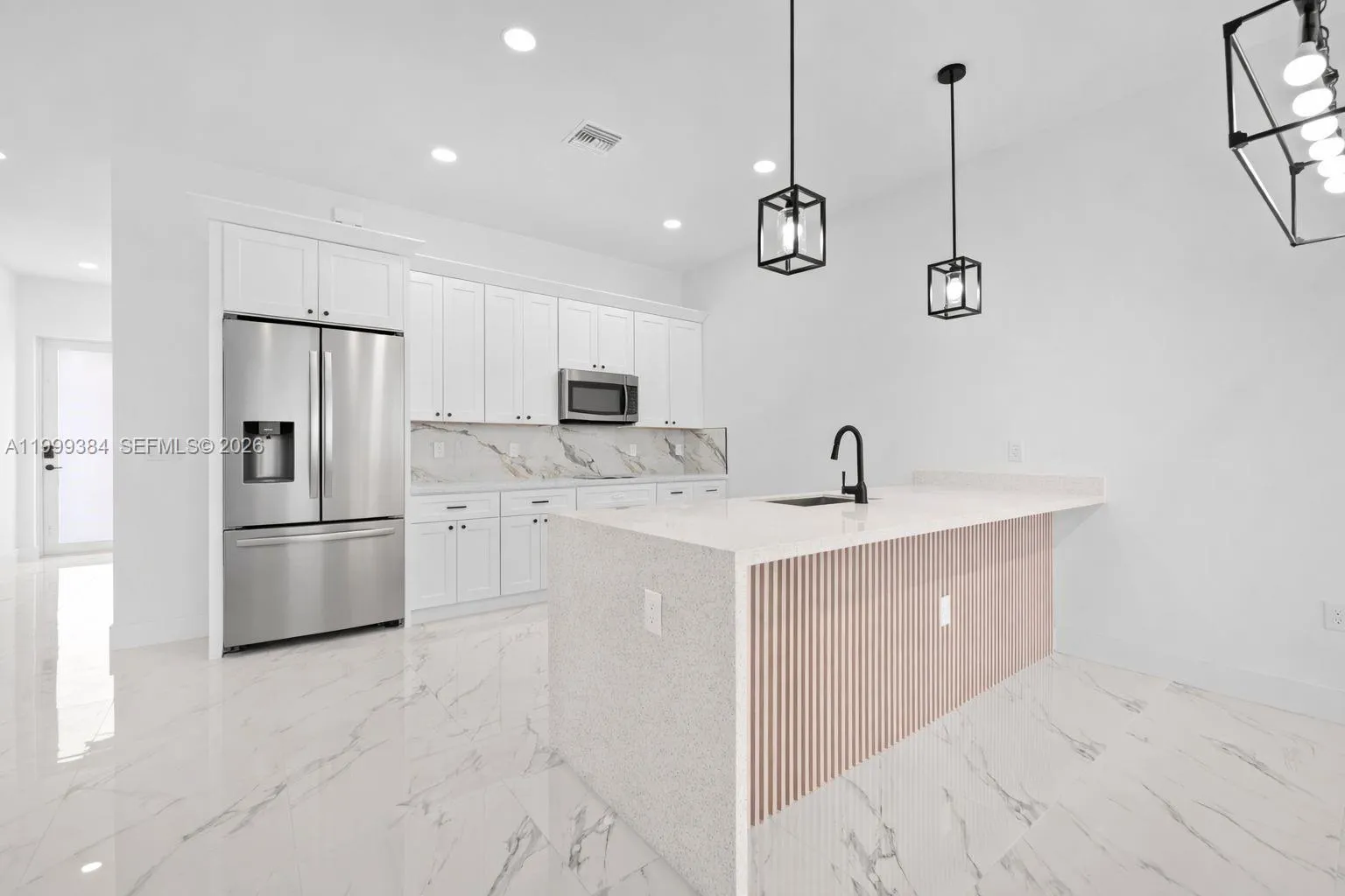 1024/1026 DIPLOMAT PKWY E, Cape Coral FL 33909