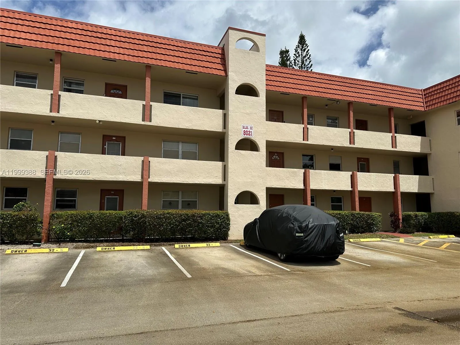 8021 N Sunrise Lakes Dr # 101, Sunrise FL 33322