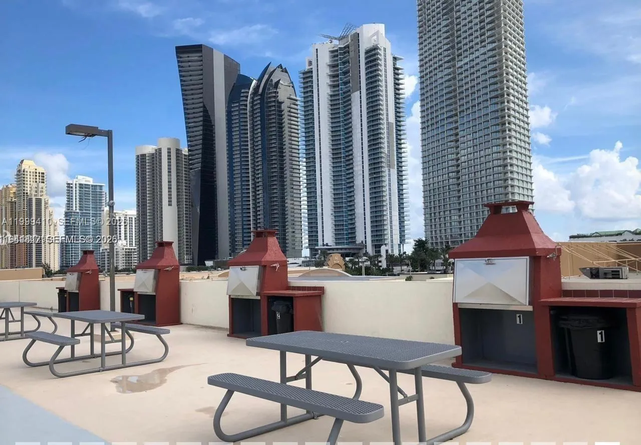 16909 N Bay Rd # 1018, Sunny Isles Beach FL 33160