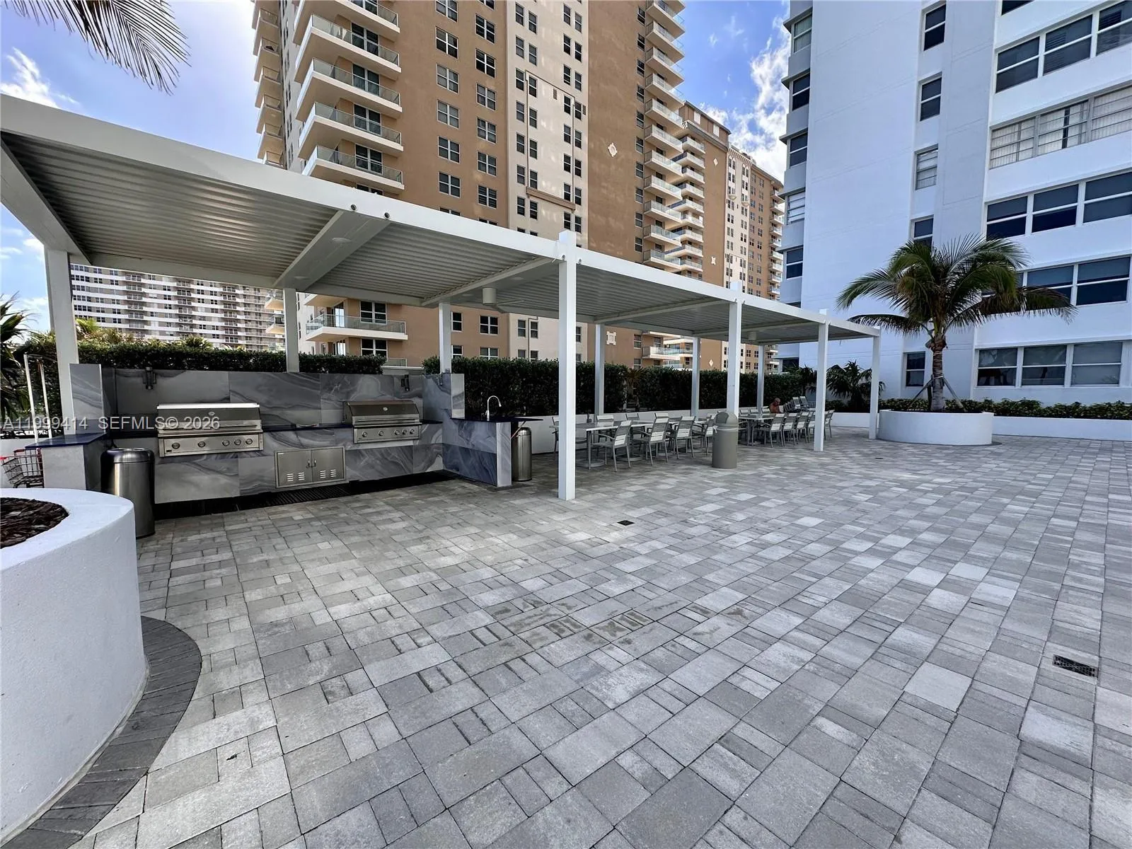 1880 S Ocean Dr, Hallandale Beach FL 33009