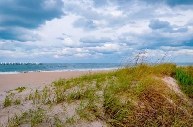 104 Ocean Estates Dr, Fort Pierce FL 34949