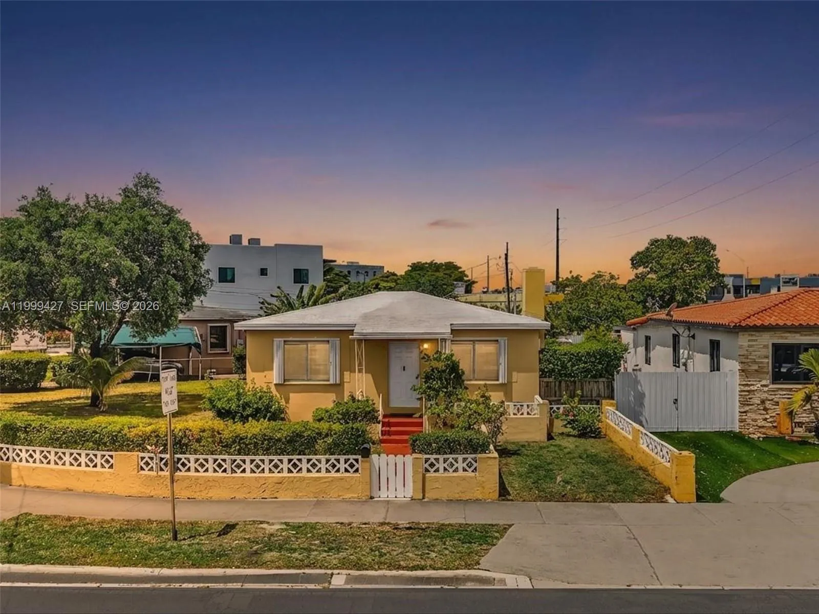 10 SW 72nd Ave, Miami FL 33144