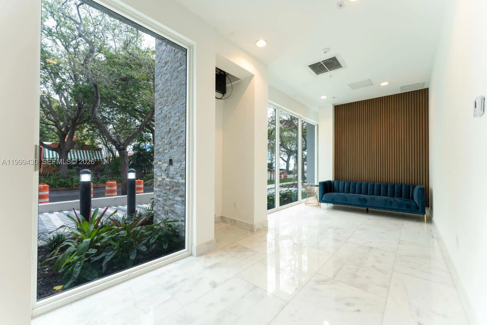 1850 Monroe St # 306, Hollywood FL 33020