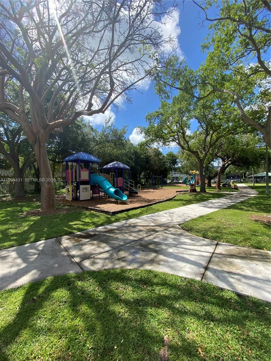 1855 NE 121st St # 36, North Miami FL 33181