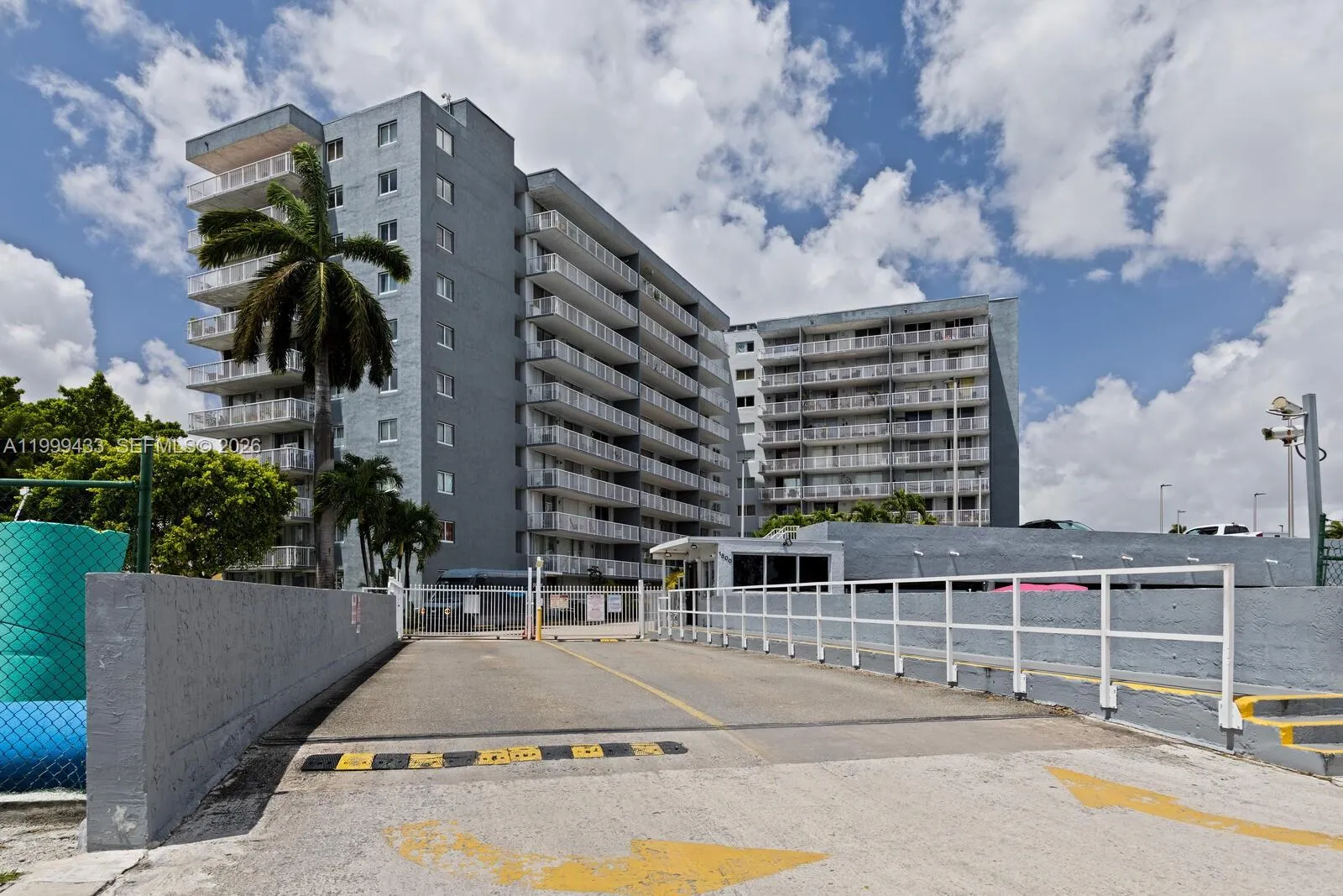 1800 NW 24th Ave # 220, Miami FL 33125