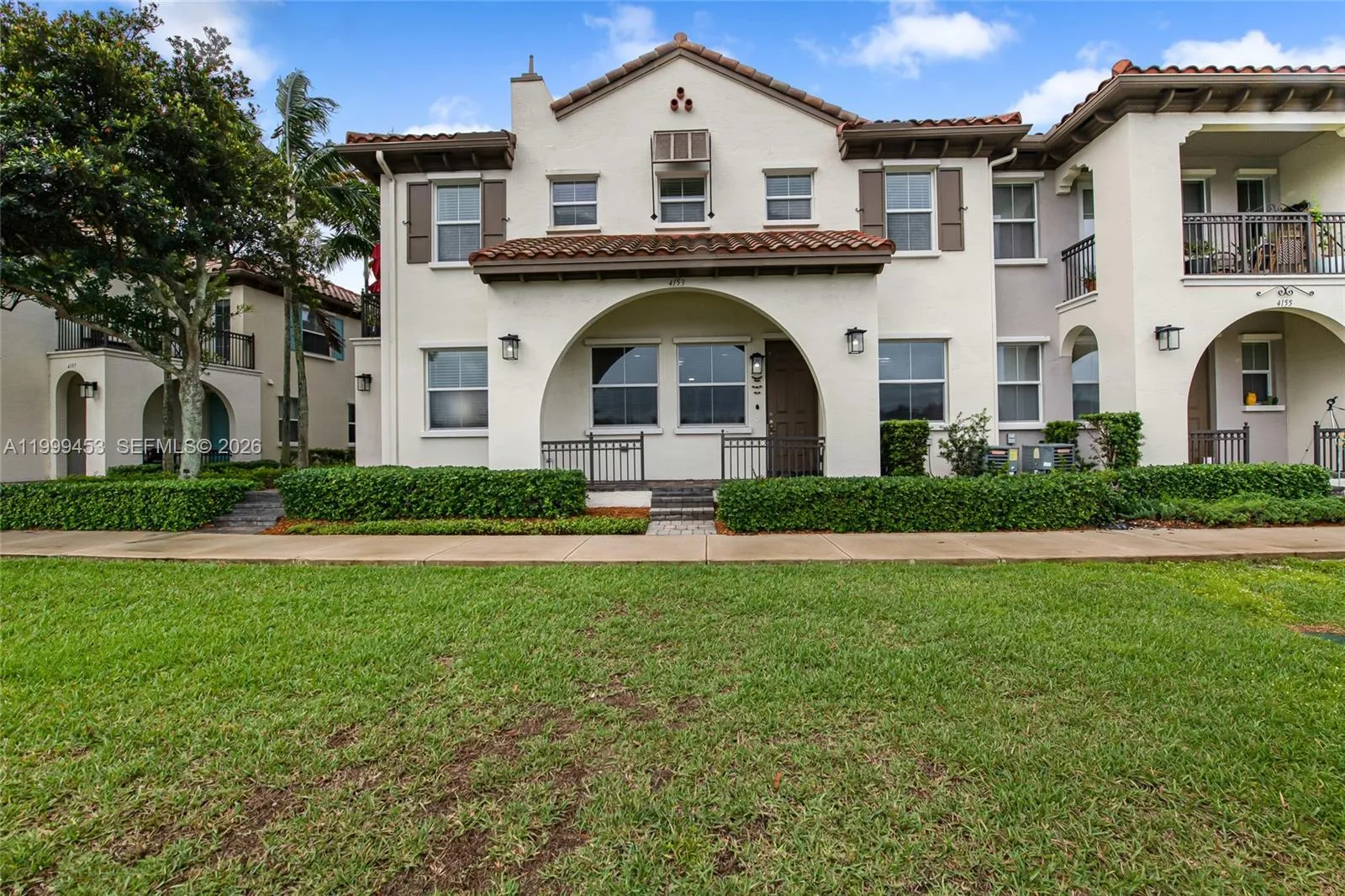 4153 Cascada Cir, Cooper City FL 33024