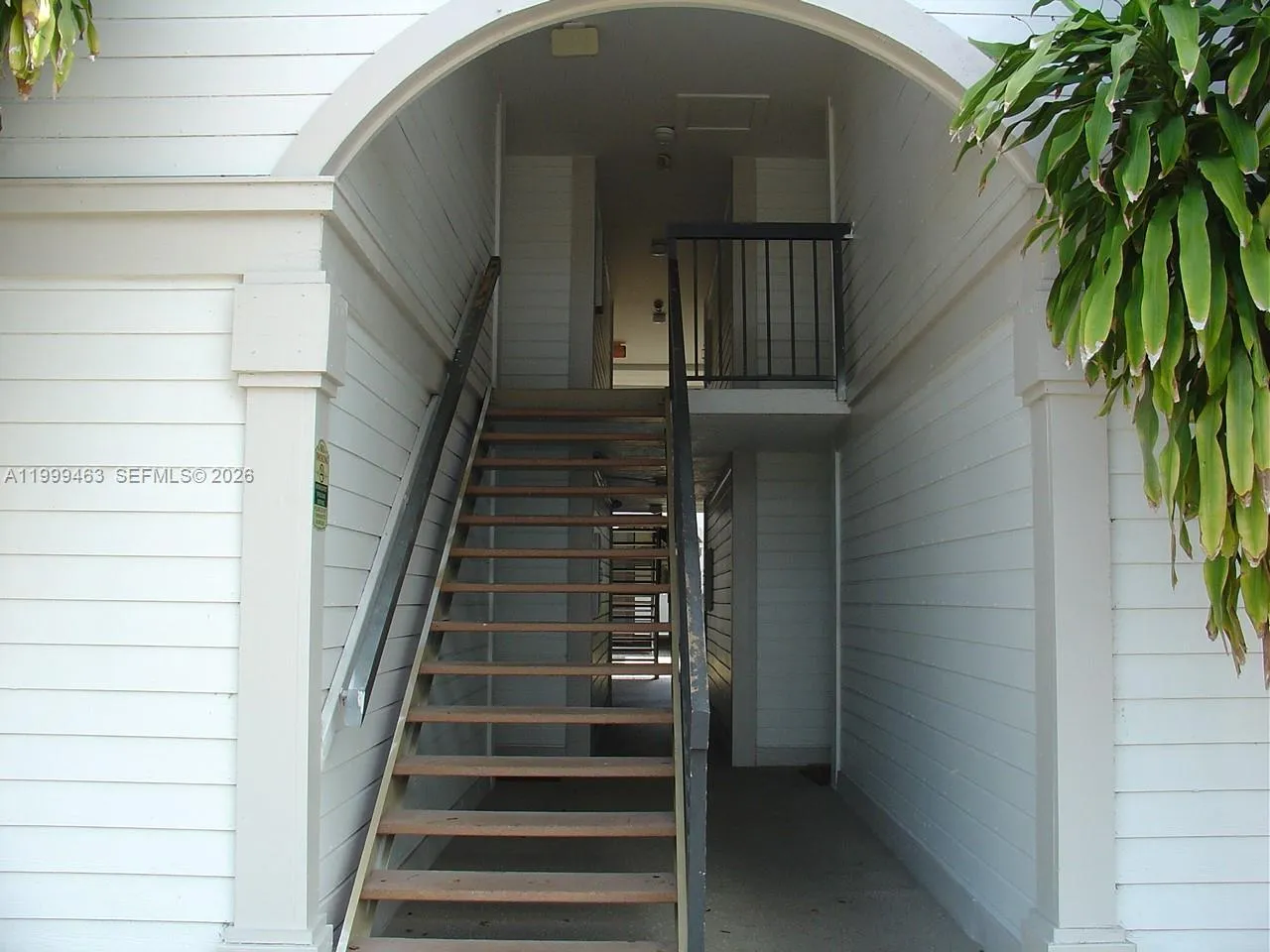 19025 NW 62nd Ave # 202, Hialeah FL 33015