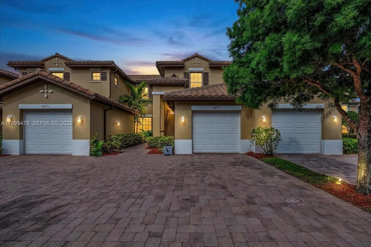 8275 NW 127th Ln # F, Parkland FL 33076