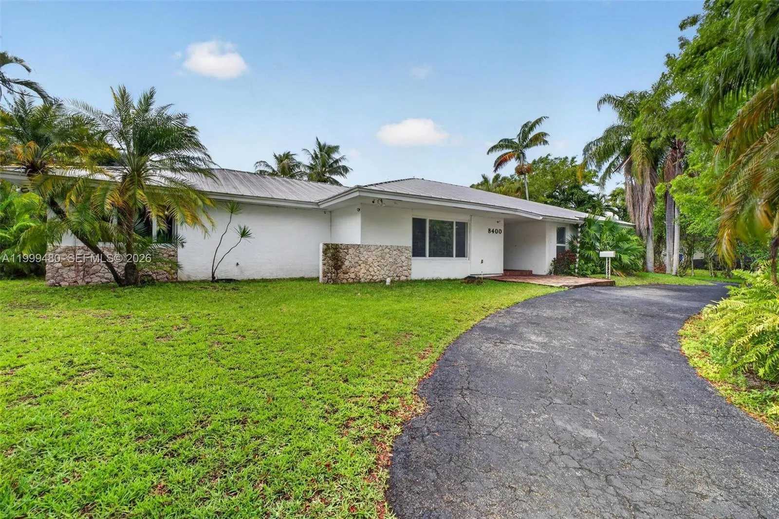 8400 SW 178th St, Palmetto Bay FL 33157