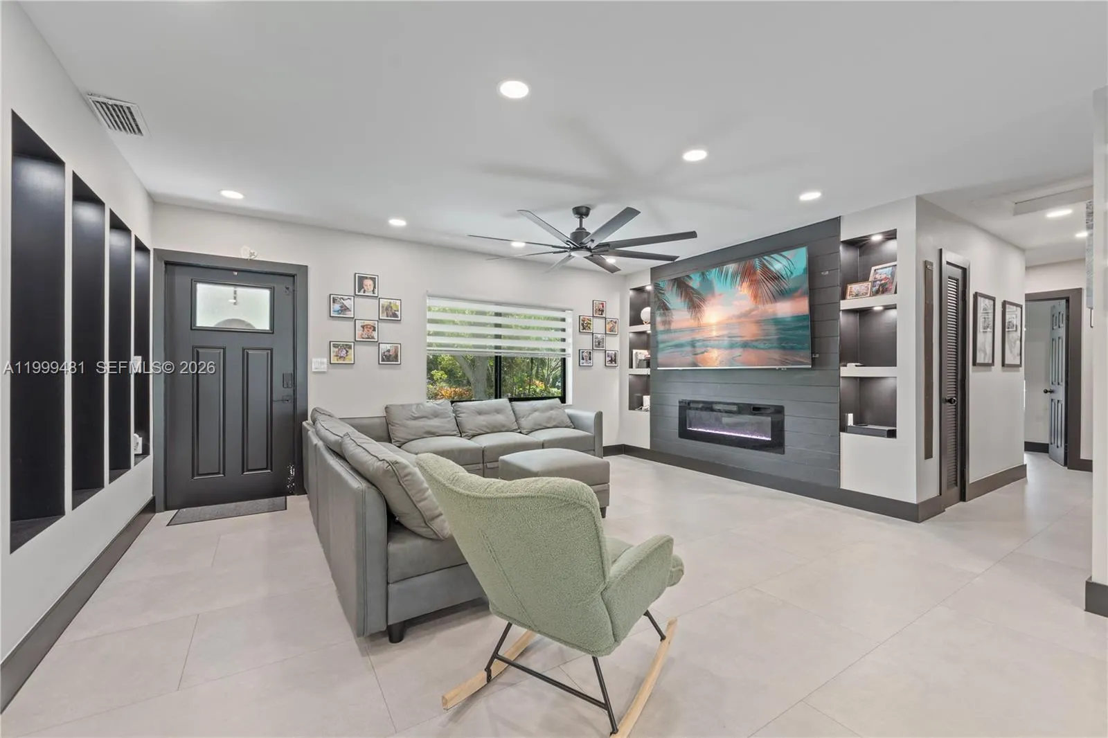 18462 SW 88th Pl, Cutler Bay FL 33157