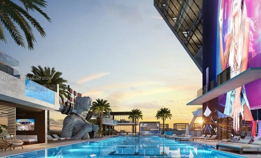 20 NE 11 St, Miami FL 33132