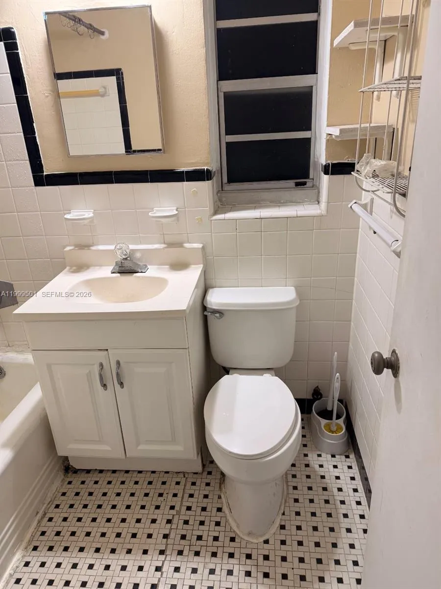 1955 Taylor St # 2, Hollywood FL 33020