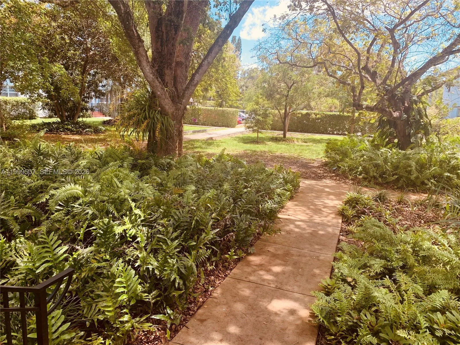 5605 SW 80th St # A, Miami FL 33143