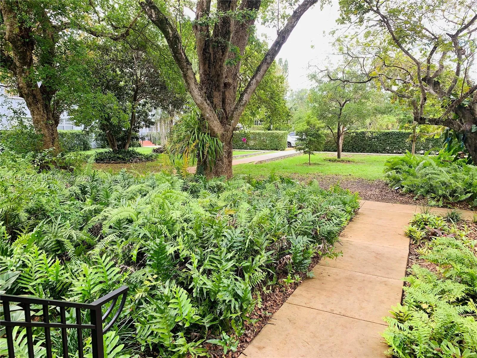 5605 SW 80th St # A, Miami FL 33143