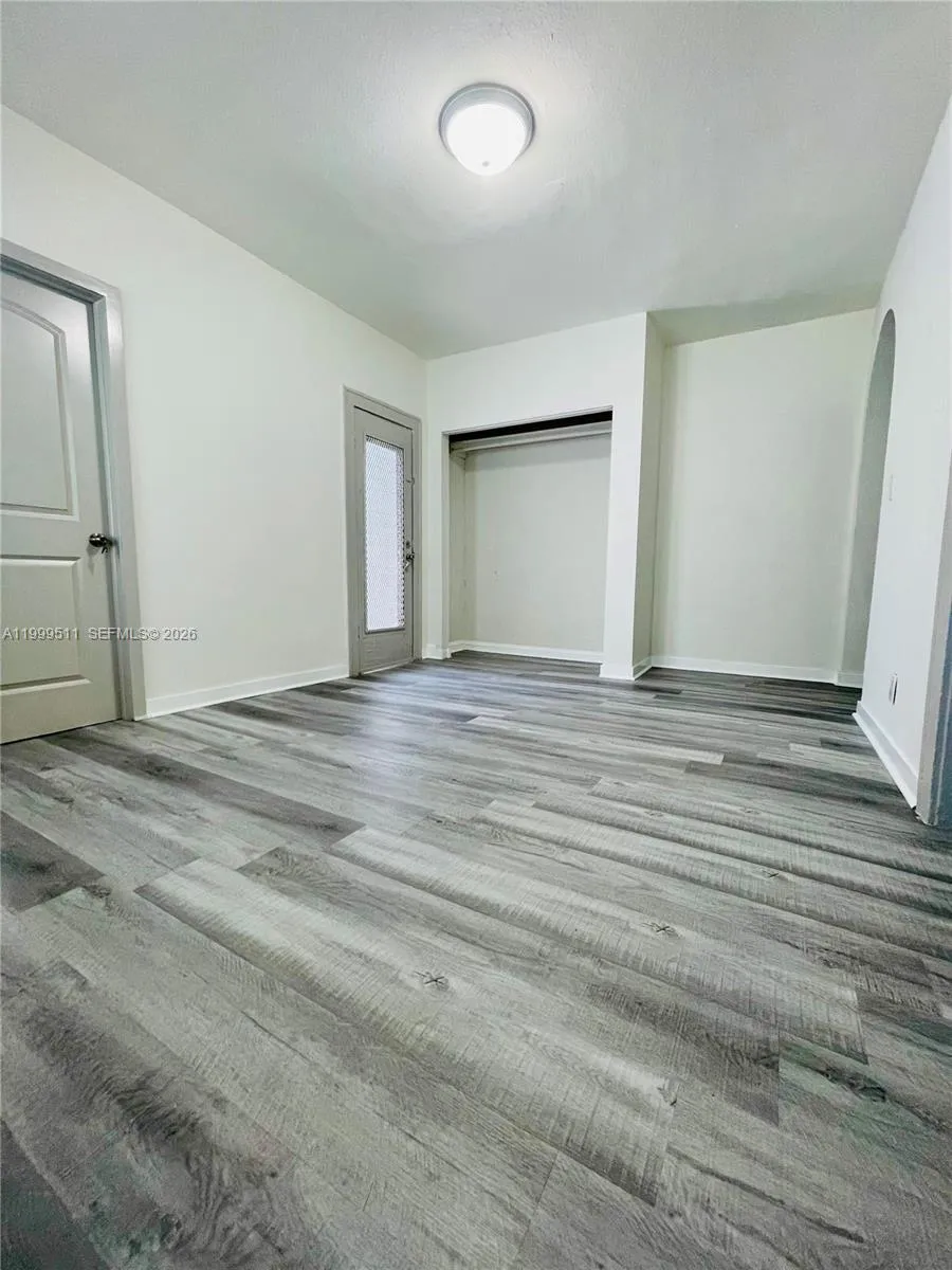 442 SW 10th Ave # 1, Miami FL 33130