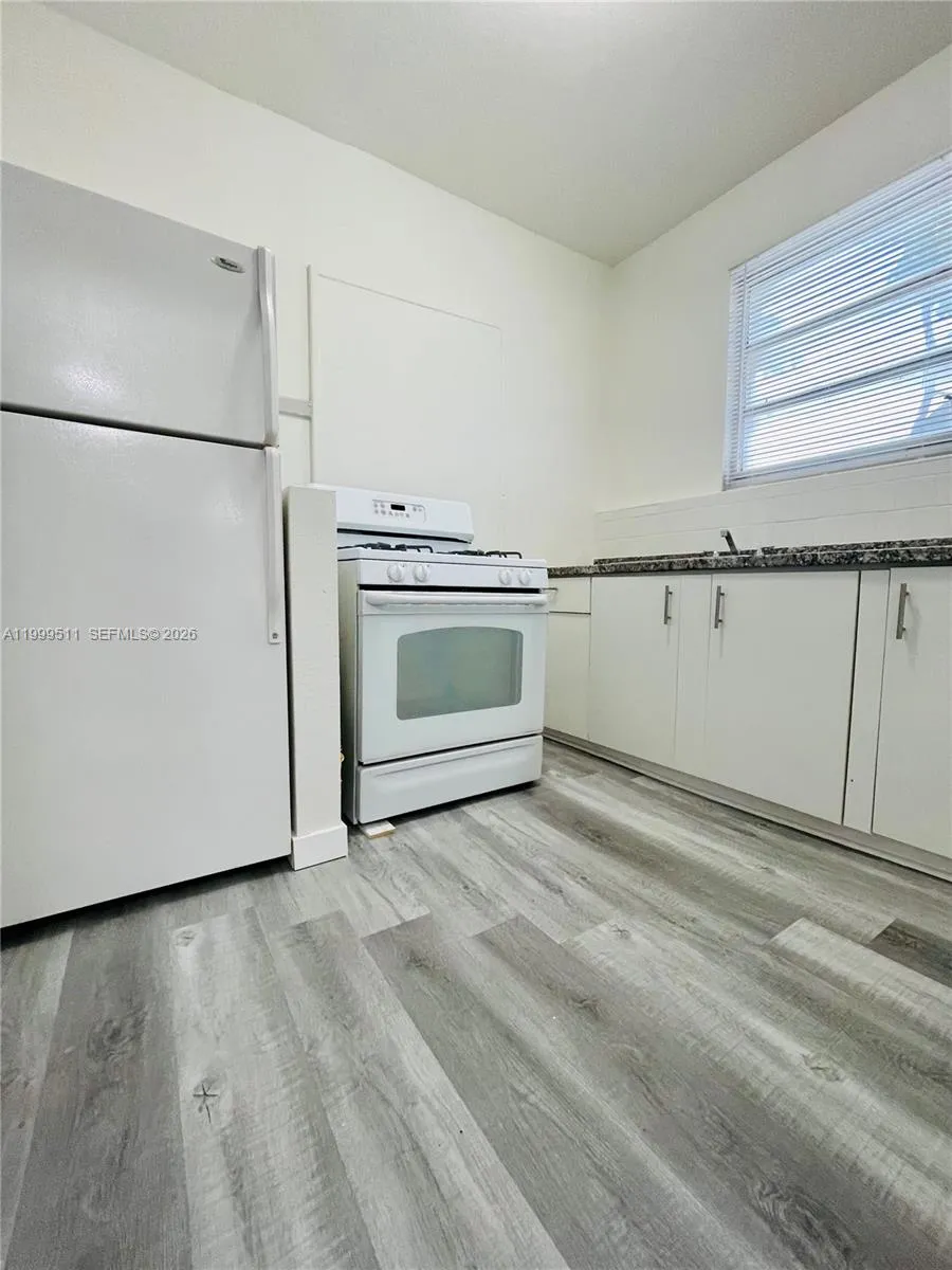 442 SW 10th Ave # 1, Miami FL 33130