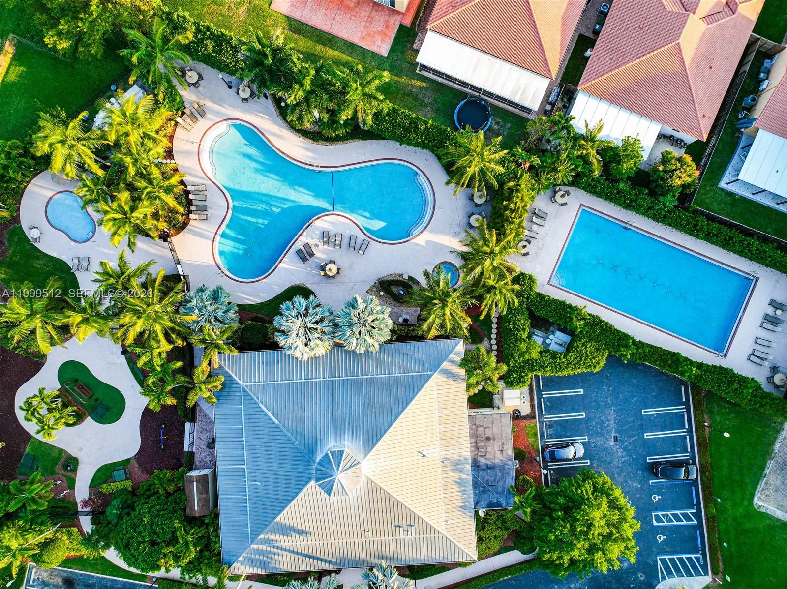 2215 Portofino Ave, Homestead FL 33033