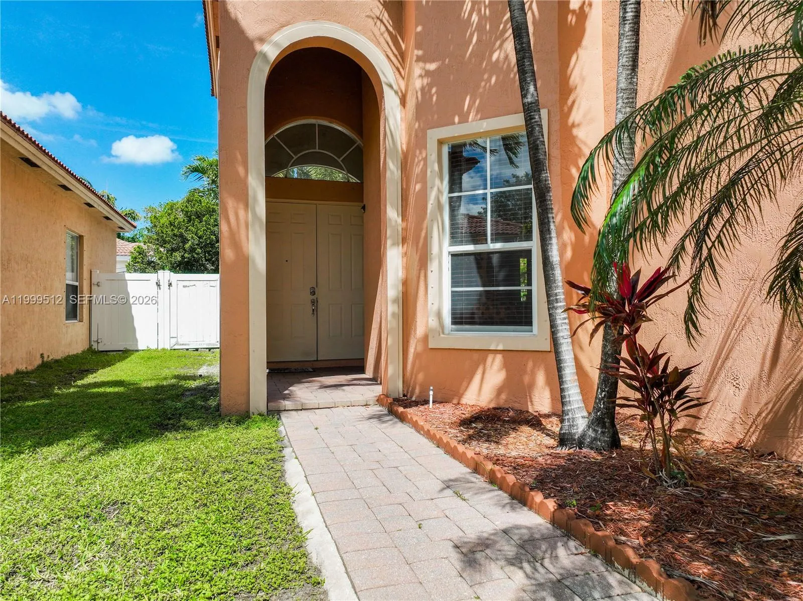 2215 Portofino Ave, Homestead FL 33033