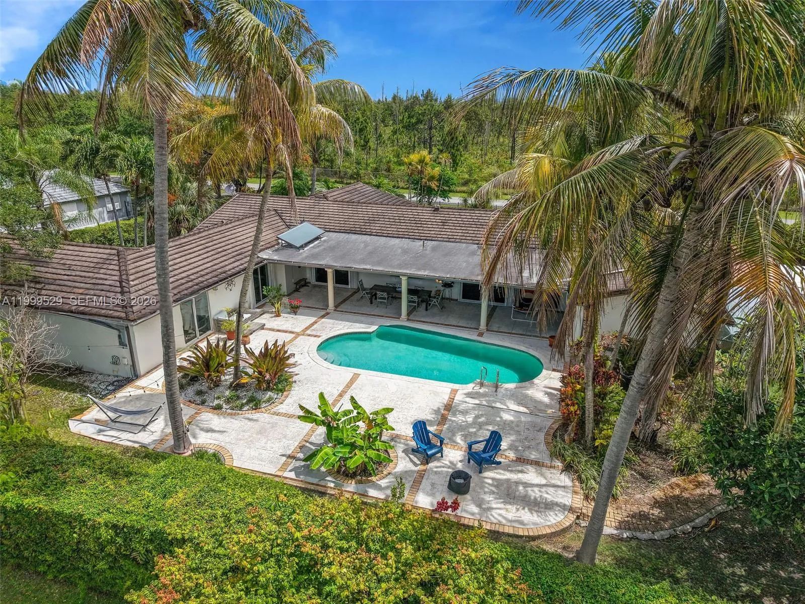 15280 SW 72nd Ave, Palmetto Bay FL 33157