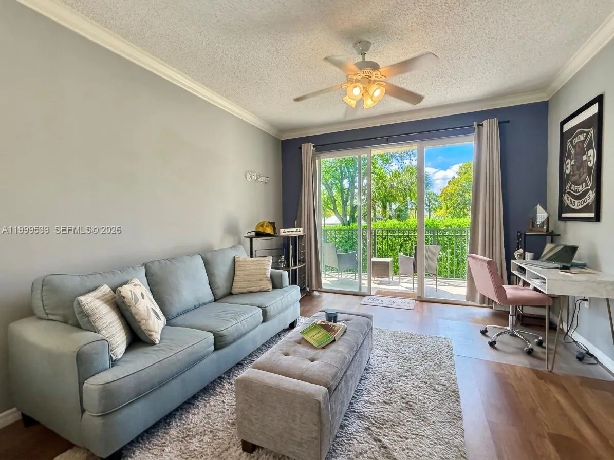 26 Royal Palm Way # 201, Boca Raton FL 33432