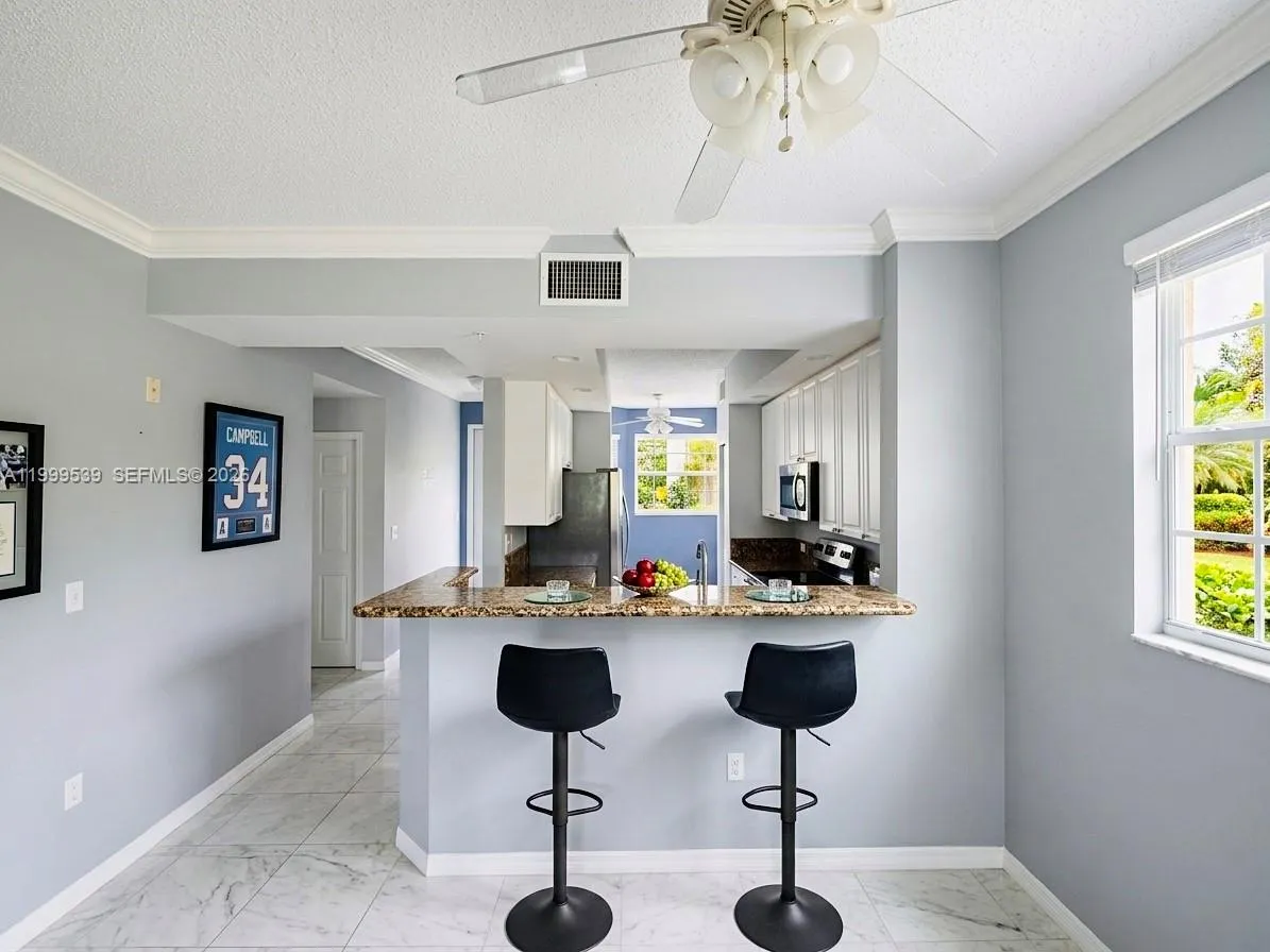 26 Royal Palm Way # 201, Boca Raton FL 33432