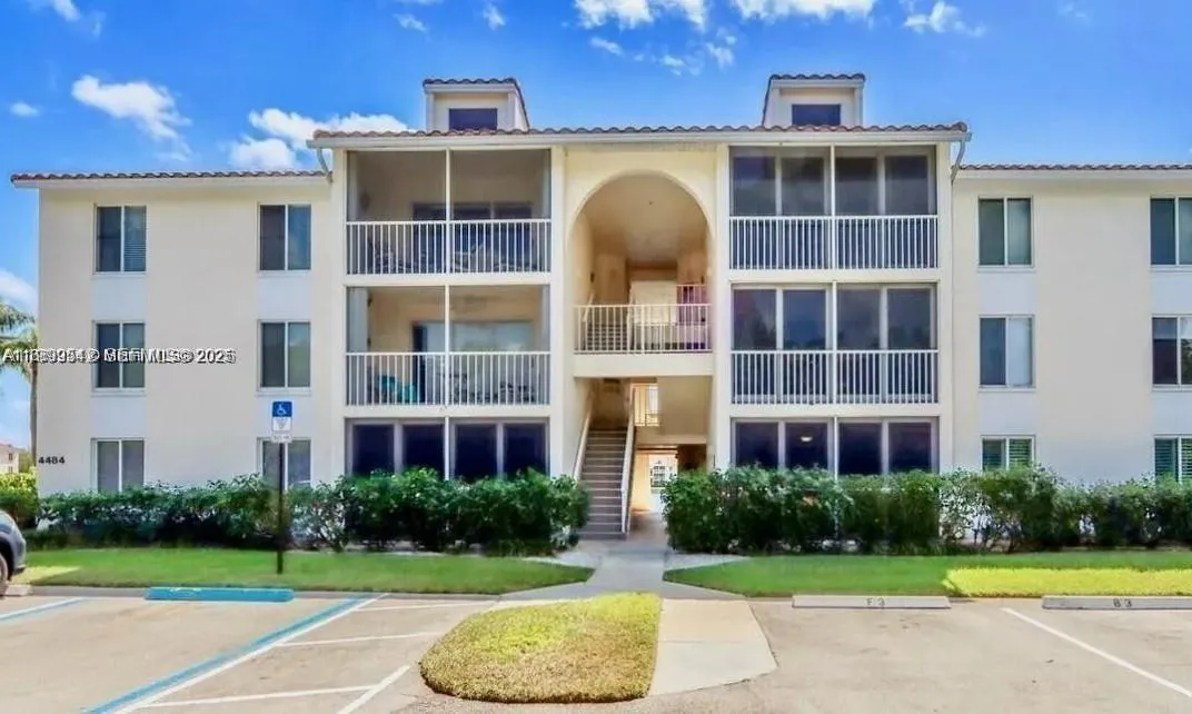 4484 NE Ocean Blvd # A3, Hutchinson Island FL 34957