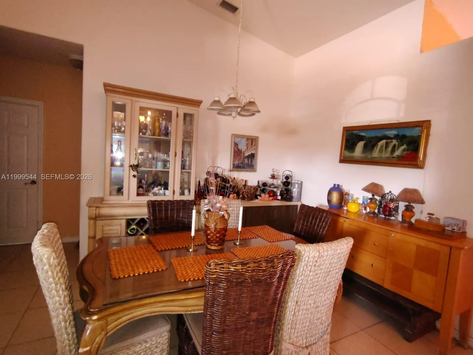 7736 NW 197 LN, Hialeah FL 33015