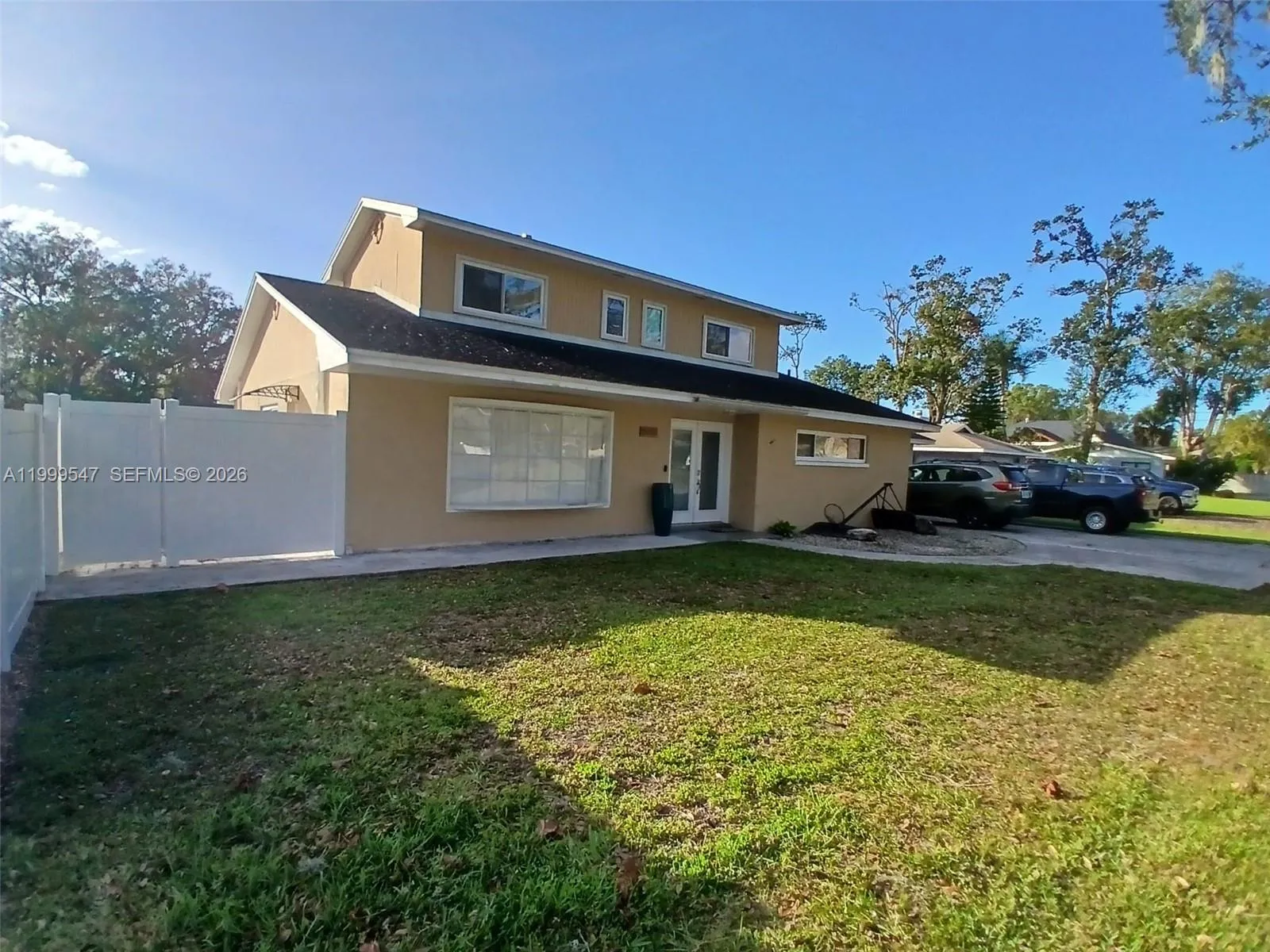 2211 NEW JERSEY RD, Lakeland FL 33803