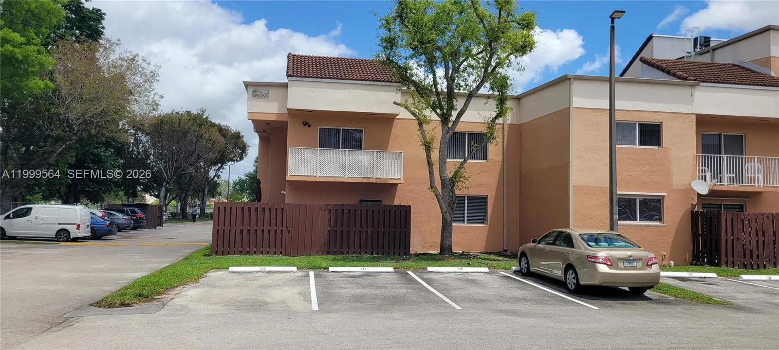 14911 SW 80th St # 221, Miami FL 33193