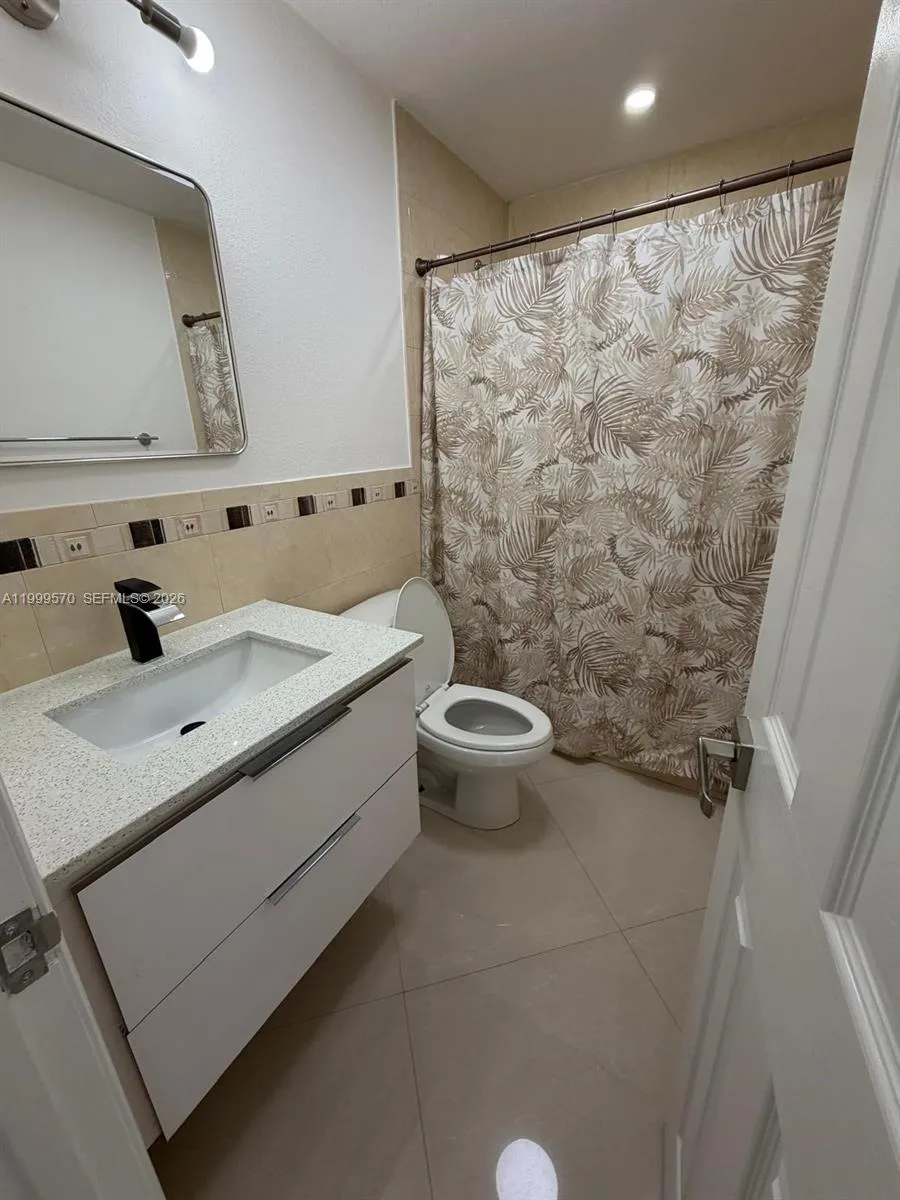 19732 SW 121st Ave # 1, Miami FL 33177