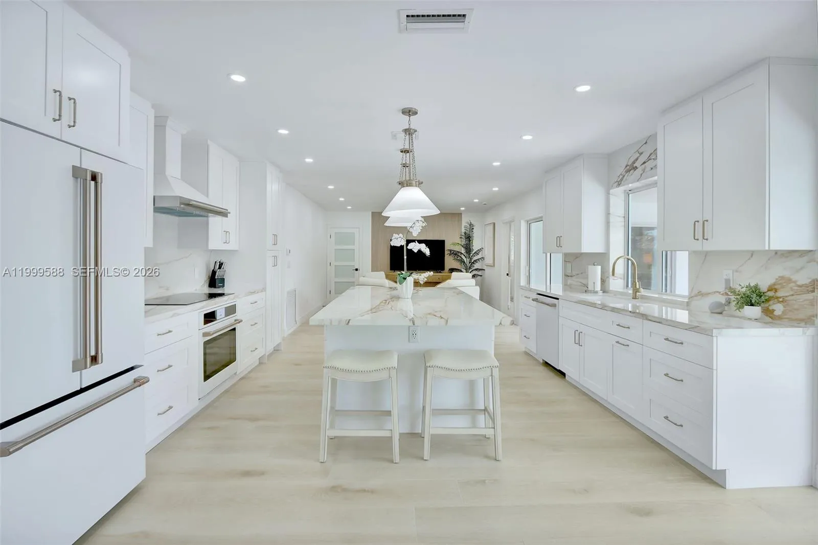 1050 SE 5th Ct, Pompano Beach FL 33060