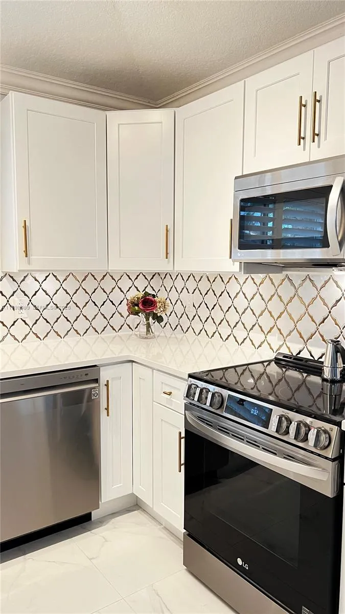 6762 Via Regina, Boca Raton FL 33433