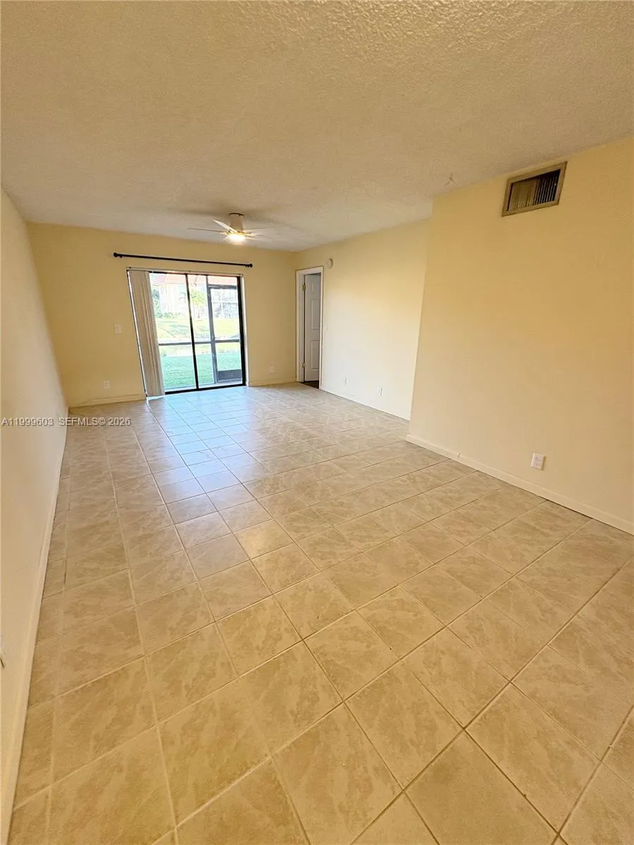 21904 Lake Forest Cir # 203, Boca Raton FL 33433