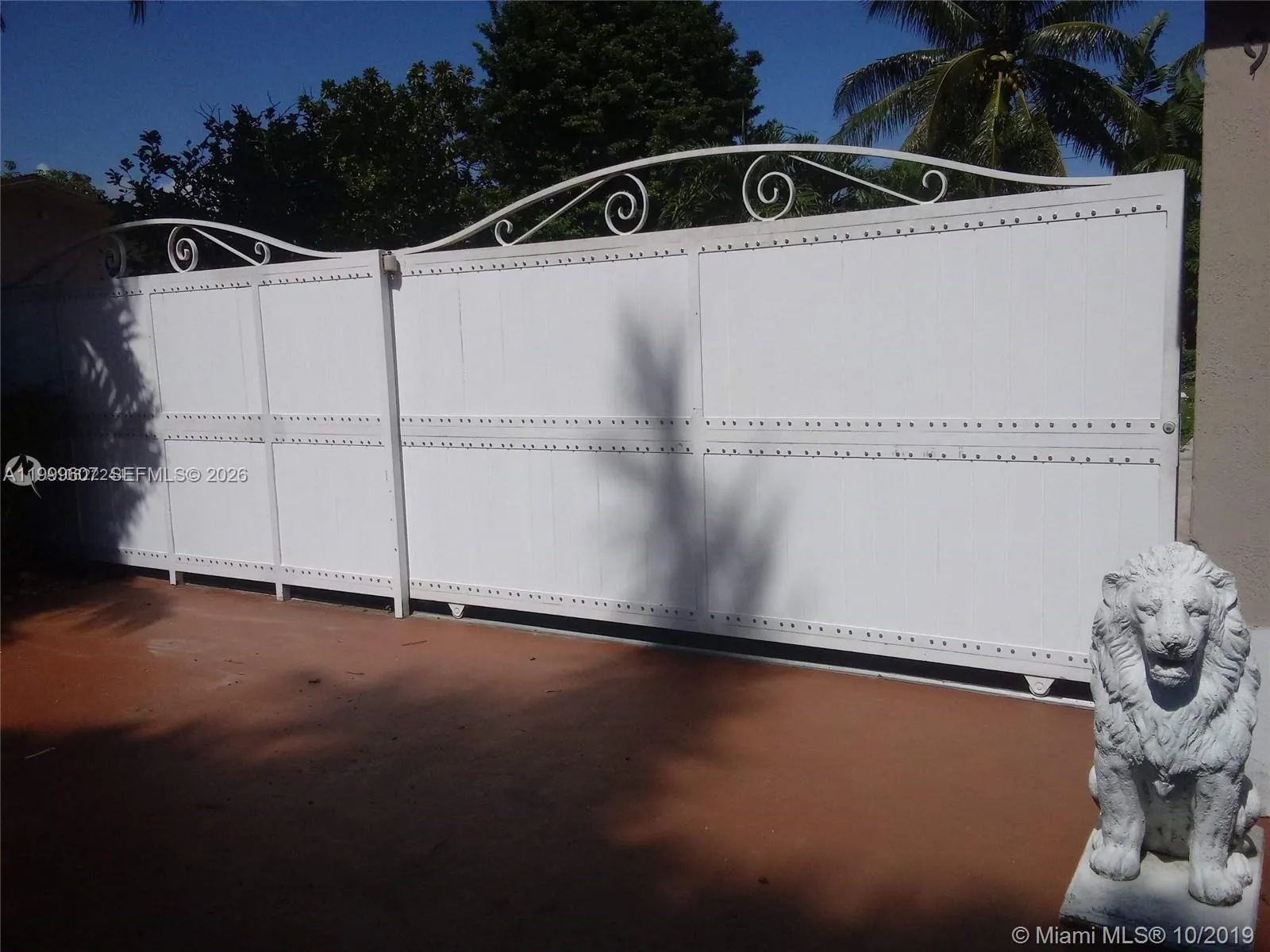 9841 SW 48th St # 1, Miami FL 33165