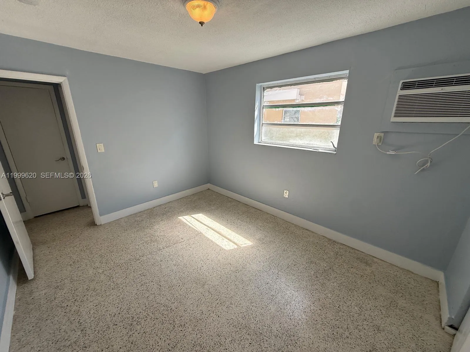 1646 NW 2nd St # 2, Miami FL 33125