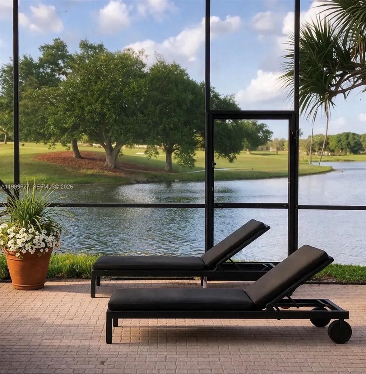 2716 Oakmont Ct, Weston FL 33332