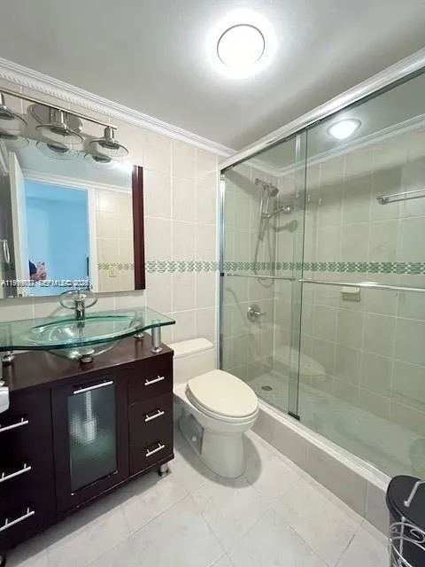 2540 W 67th Pl # 28, Hialeah FL 33016