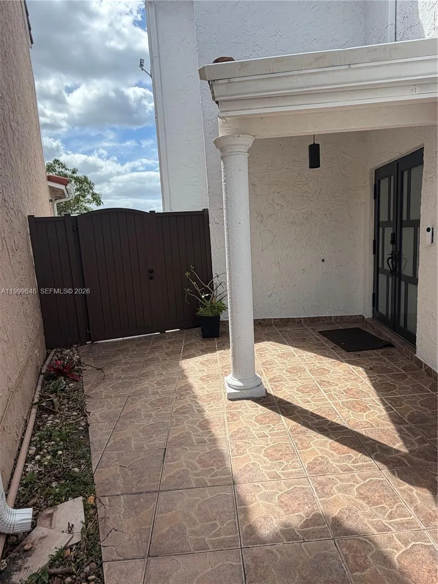 13267 SW 9th Ln, Miami FL 33184