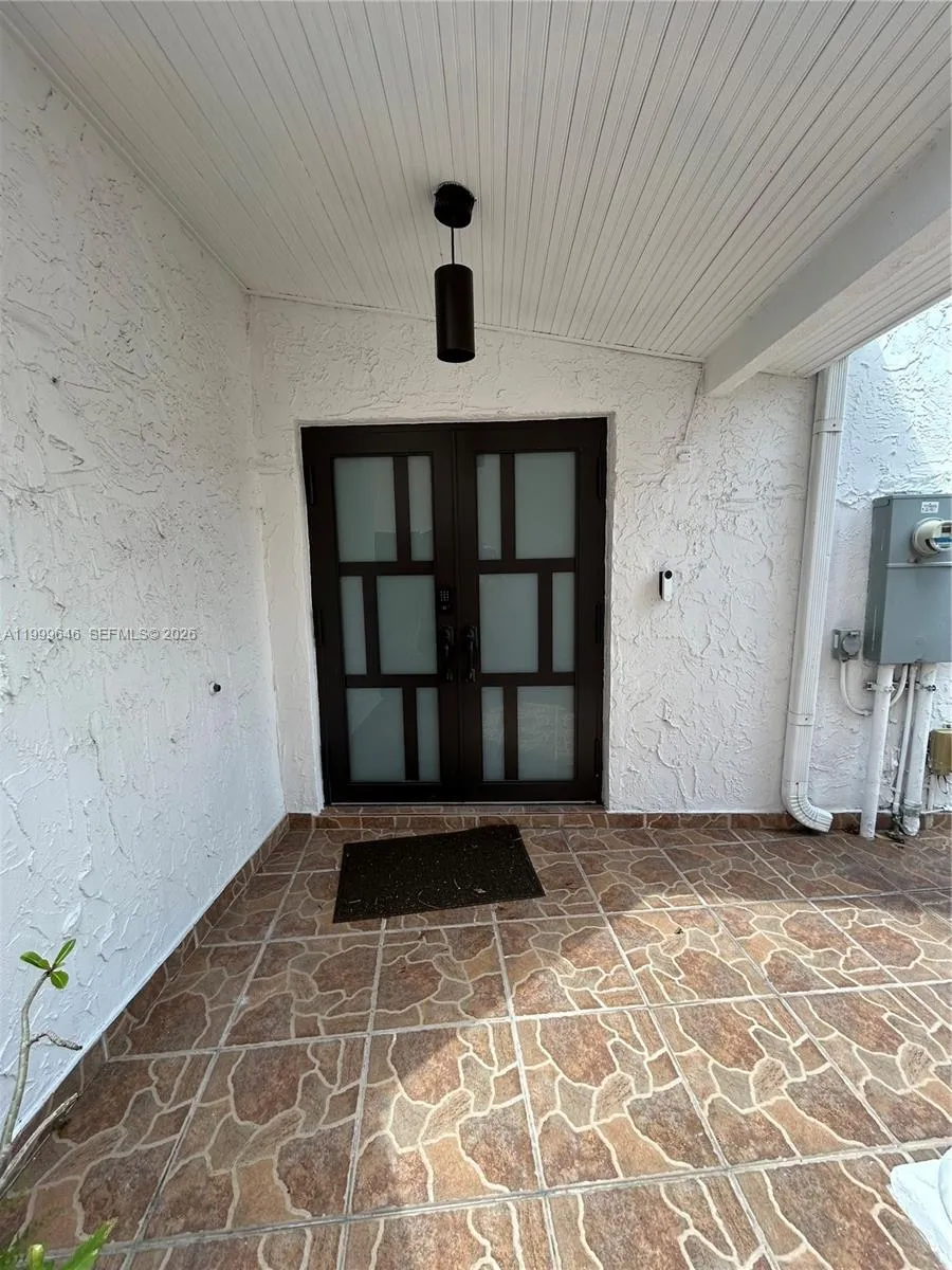 13267 SW 9th Ln, Miami FL 33184