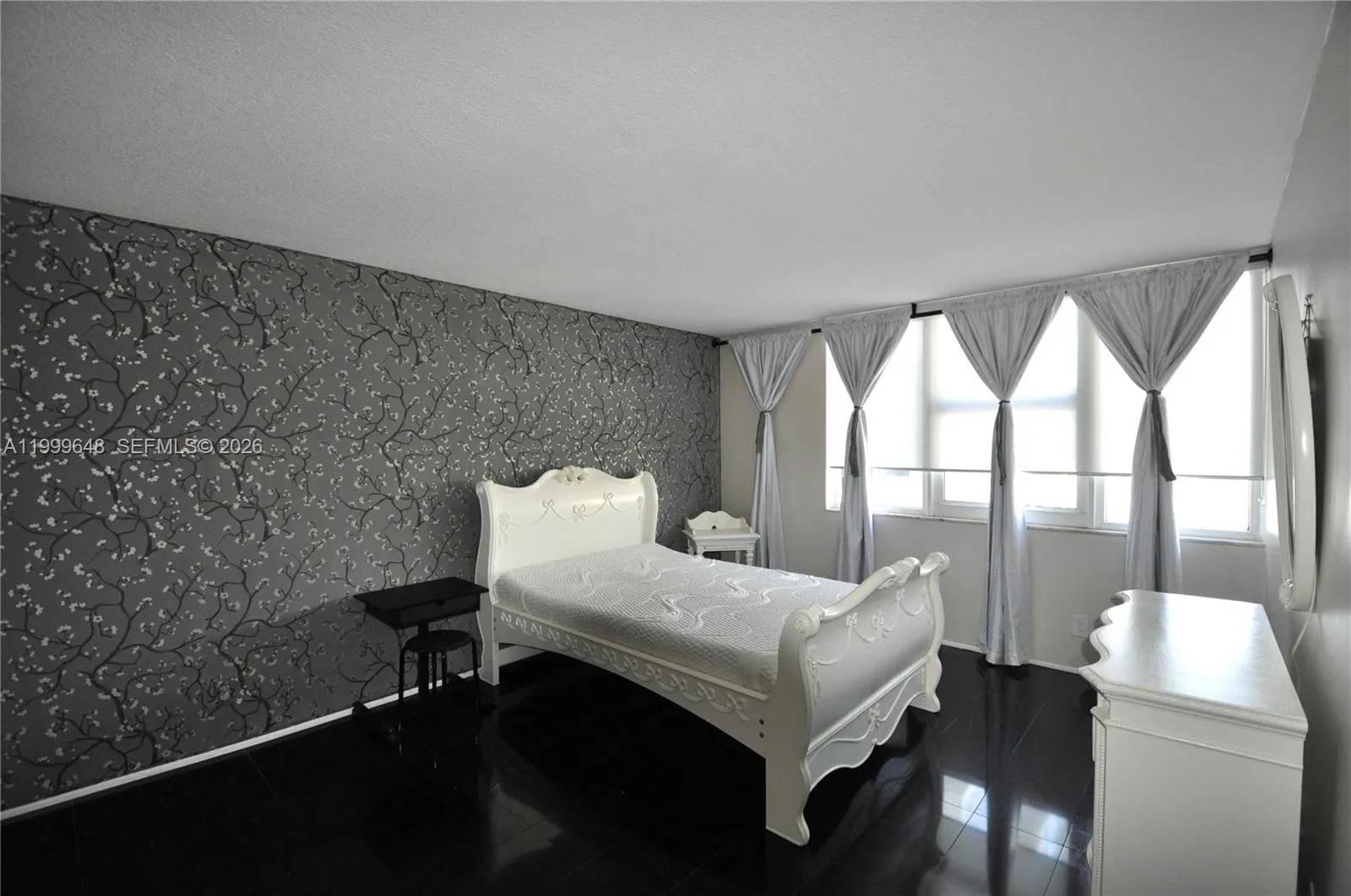 2030 S Ocean Dr # 803, Hallandale Beach FL 33009