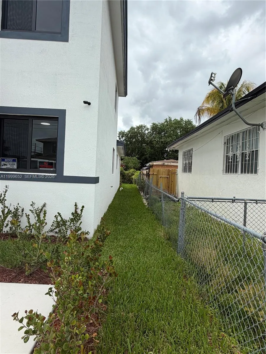 8034 NW 14 PL # 8034, Miami FL 33147