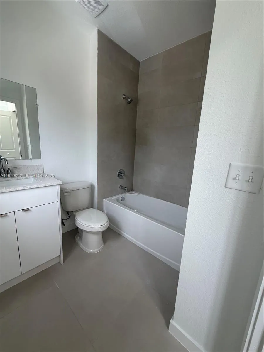 8034 NW 14 PL # 8034, Miami FL 33147